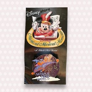 Disney Magical Musical Moments - A Whole New Word - Aladdin *Plays Music*
